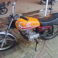 شباب دراجه نظيفه لبيع مستعجل عليه 07805058801 وهذه رقمي