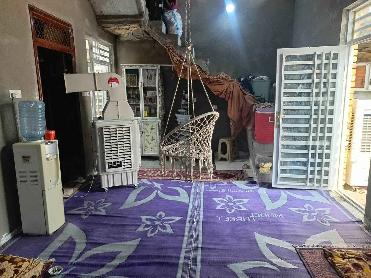 بيت للبيع حي العسكري زراعي مقابل اساله الماء حي لازم ١٢٠م طابو زراعي
البتلو كامل كله البناء طابوك والسقف كونكريت 

نص بناء غرفه وصاله ودرج وصحيات داخليه وخارجيه وسياج 

النواقص ديوانيه ومطبخ للنص واصلات 

السعر٣٨ وبي مجال بسيط ***********
