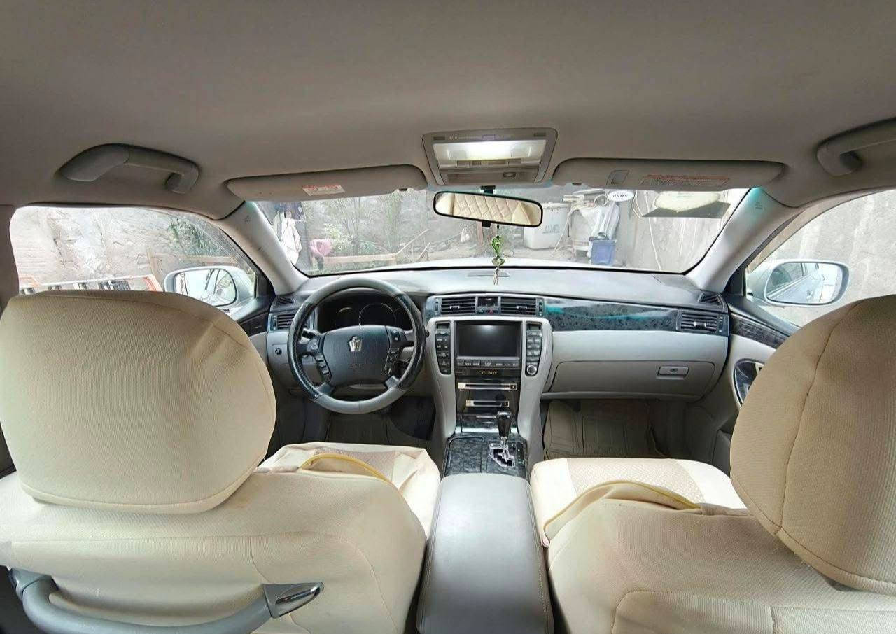 من رخصة اخونه الادمن
كراون شاهينه ادوات متومه طبق الاصل

شاهينه 2007كرستال 

دگمتين 

تحكم ستيرن 

 مسجل يخزن 400 مقطع صوتي

سماعات + دمام شغالات وصوت فول

كشنات جلد ملكي ياباني اصلي 

محرك كفاله 6 

تبريد ثلج بعز صيف 

تحكم خلفي بالصوت والمسجل بالكامل

ويل كب دنگه نيكل بلادي 

3 انظمة قياده عادي وسبورت وثلوج

كهربائياتها كلها شغاله وماتصرف عالسياره فلس واحد

السياره  كصه جنطه شغل  مضبوط

متومه 

ومكانها واسط  شاصي 184

السعر 35 وبي مجال حگ الجيه 

للتواصل عالخاص او الاتصال بالرقم

***********
