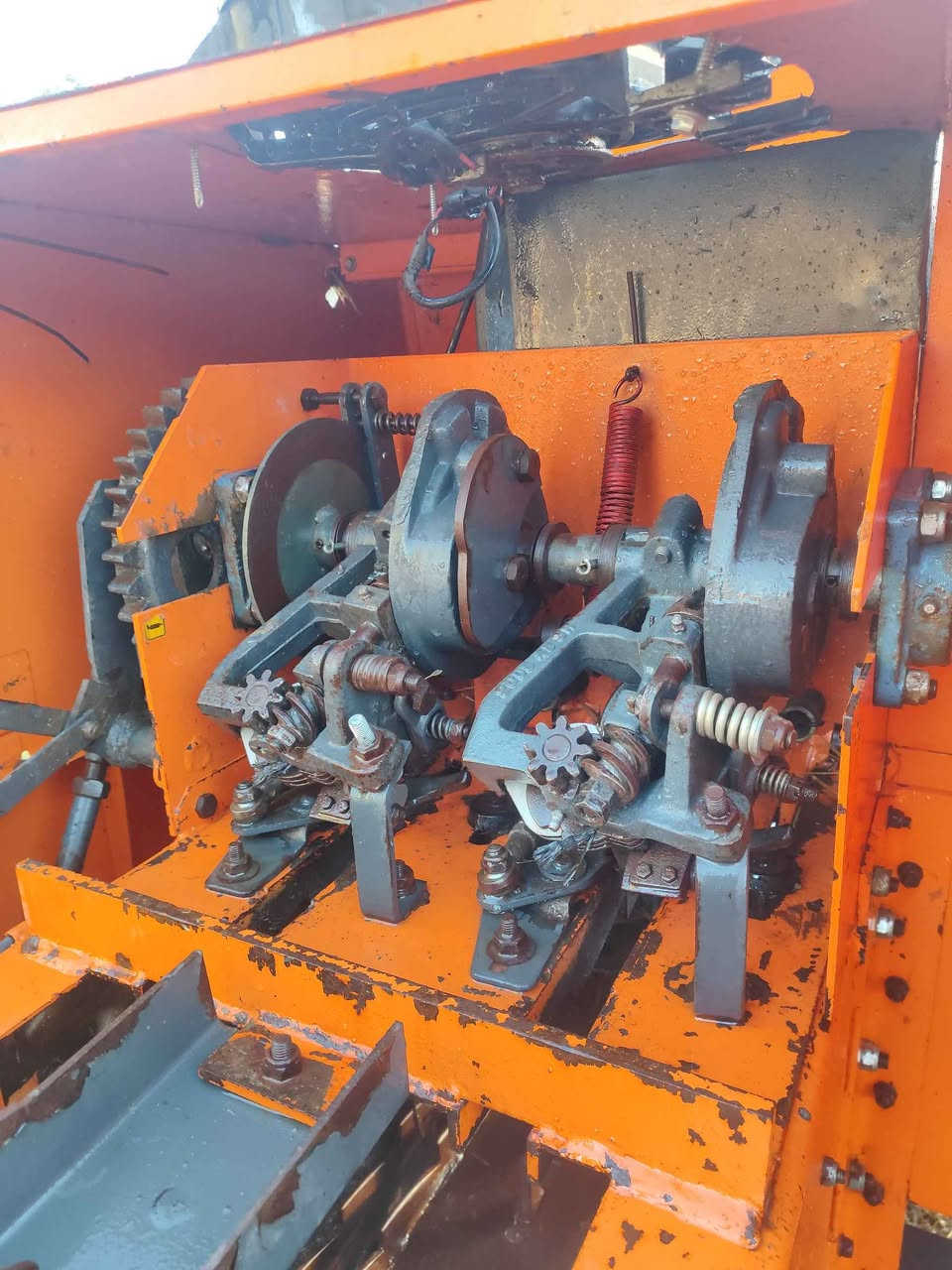 السلام عليكم كابسه ايراني موديل 24 مشتغله بس 25 موسم واحد مكفوله من كلشي شدخيط واكبس مديومه وجاهزه للعمل السعر 6 ملايين وبيه محال قليل *********** Skudai, JHR
