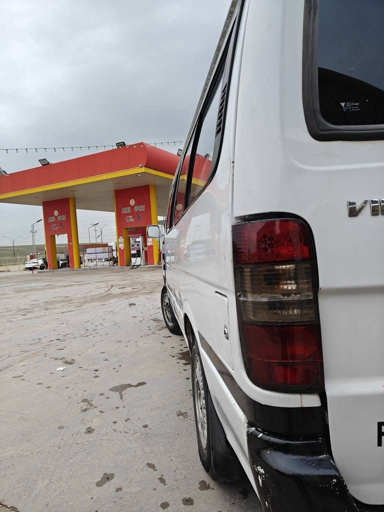 ميني باص فوتون 2009 للبيع انطيك اياه شرط من الدعامية للدعامية صدر جديد اربع تايرات جديدة دوشمة جديدة المكينة و الكير و الاكسل خير من الله السيارة جاهزة تاخذهه و بوجهك للشارع ماناقصها برغي رقمها دهوك صاحبها موجود 
///ميني باص فوتون بو فروتن سةيارة هيج عةيبةك تيدا نية كير مةكينة ئةكسل هةموي شةرت چوار تا جديد داخلي كوشن جديد سةيارة بي تةق و رةقة رةقةم دهوكة تةحويل بةشةرتة اكر, نينوى


**إذا كنت صاحب هذا الإعلان وتريد حذفه لأي سبب، رجاءا أرسل رسالة إلى الدعم الفني**