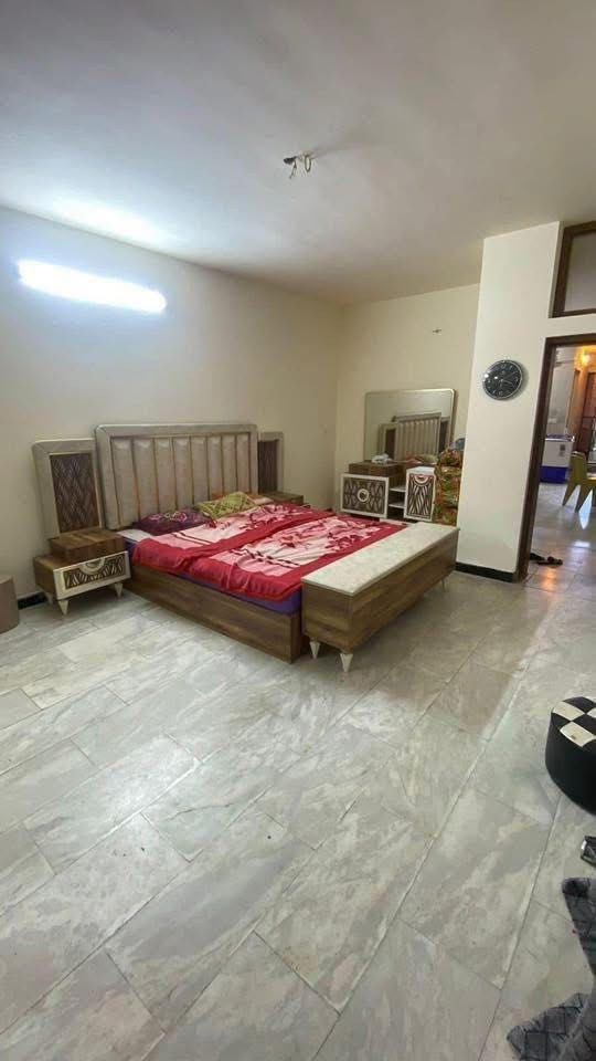 #للايجار____في____السيدية
شقة نظيفة درجة اولى مؤثثة بالكامل 

تحتوي على غرفتين نوم صالة مطبخ وخدمات 

(ترهم شباب)

قيمة الاجار:750 الف 

للاستفسار:***********

او زيارة مكتب الفهد الهندسي للمقاولات العامة/شارع جامع الاقصى مقابل مكتبة الحكم سنتر
