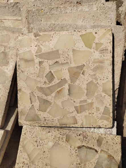 كاشي للبيع مكاني كوفه حي 17 تموز ***********
