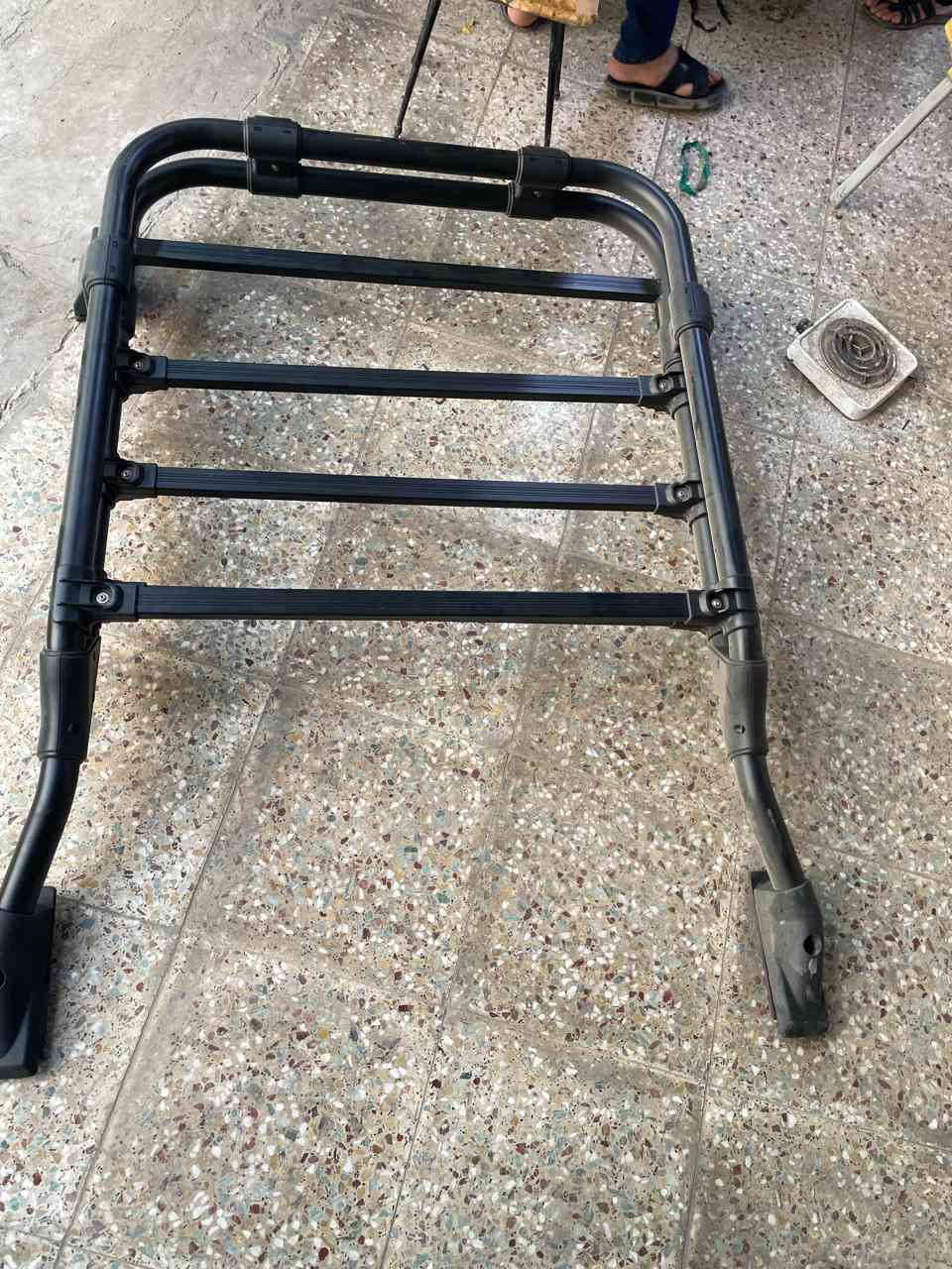 للبيع سوبايه فور رنر جديد350الف بيها مجال***********
