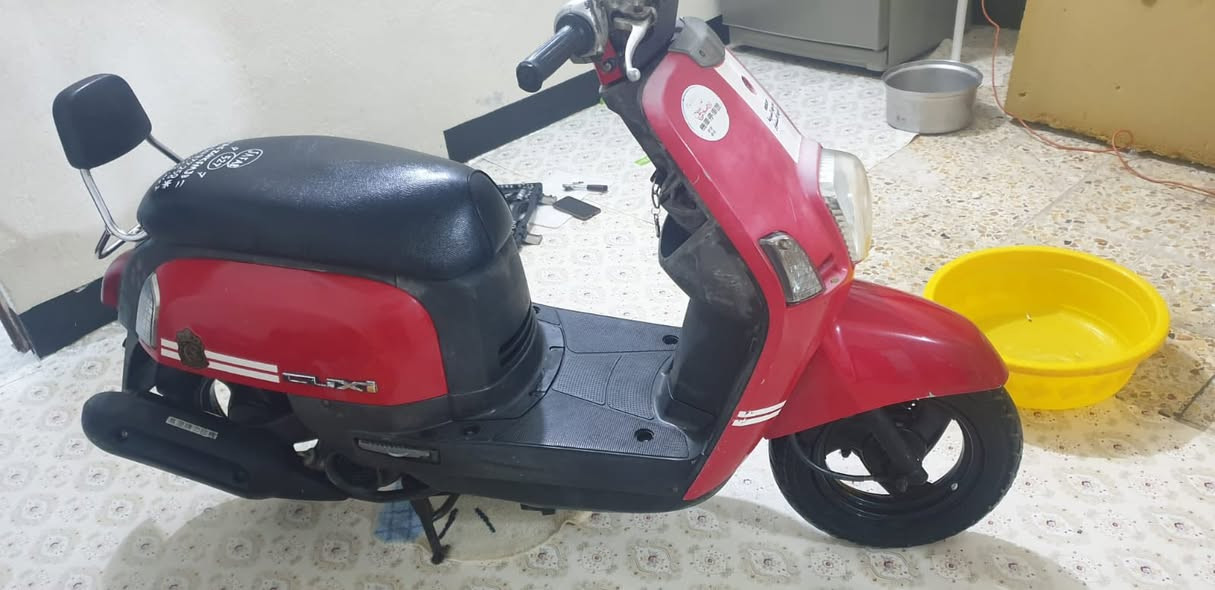 السلام عليكم
ماكس بوليسي كفاله عامه من البرغي 
مكينه كفاله عامه من فتح نضوح تبخير تنقيص كفاله 
سلف بلاد 
كابريته بلاد 
كفراتت بلاد ختم واحد ويه المكينه 
قفل اكسن قفل تاير 
دبل امامي شغال 
دبل خلفي شغال 
لايت شغال 
صطاب خلفي شغال 
اشاير شغال 
عداد كيلو متر شغال 
عداد بانزين شغال 
تجوه بلاد 

دراجه نهضه ونعومه ومعدل 

كفاله عامه 

سعر   مليون وخمسين الف وبيه مجال كلش قايل 

رقم ***********
