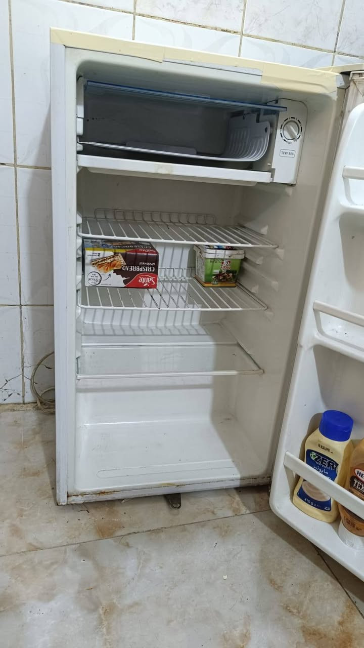 ثلاجه توشيبا ياباني حجم كبير ٢٨ نضام بخاخ//// ثلاجه ماركه شونك حجم ٥ قدم نقصهه كلوب


**إذا كنت صاحب هذا الإعلان وتريد حذفه لأي سبب، رجاءا أرسل رسالة إلى الدعم الفني**