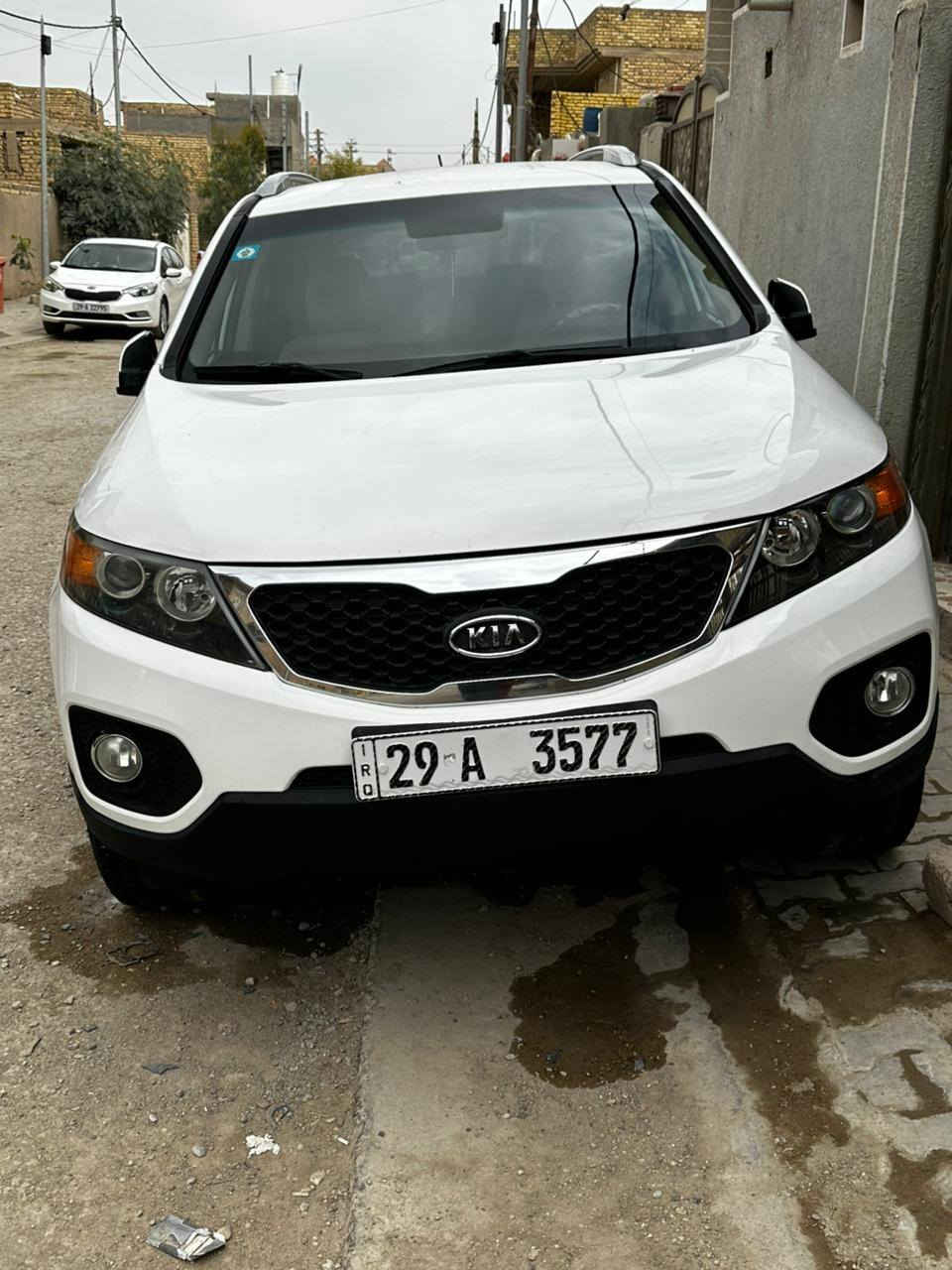 وارد خليجي موديل 2012 سيارة. ٧ راكب تبريد ٣ قطع. كير. مكينة جدد قبل شهرين. شادين كير. مكينة تخم. تاير  جديد. منظومة تبريد جديدة  سيارة حادثهة بس جاملغ امامي سونار مرفوق بصور. رقم واسط  دولي بسمي مكان سيارة كوت مركز مدينة سعر ١٤٣  وبيه مجال  شراي يتصل ***********
