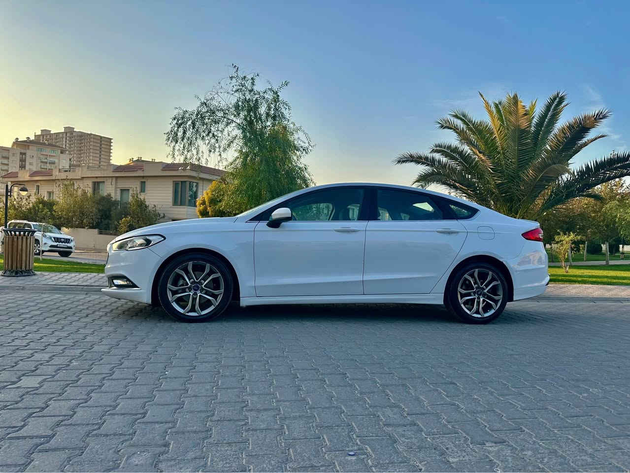 فورد فيوزن ٢٠١٧ 
فورد فيوزن ٢٠١٧.    مكينه ٢.٥ 
كامل لايتو تايه ويلو  ده عامي كراوه به تيتانيوم
بونيدو جامله خ بوياخه به بي ناوگرتن به بي إرباگ 
چوار تايه ي تازه ي له ژيره ته قه و ره قه ي هيچ تيا نيه 
گورينه وه ئكه م  ئه كه ر  به دلم بيت
بو زانياري زياتر به يوه ندي بكه
***********
*********** السليمانية, العراق
