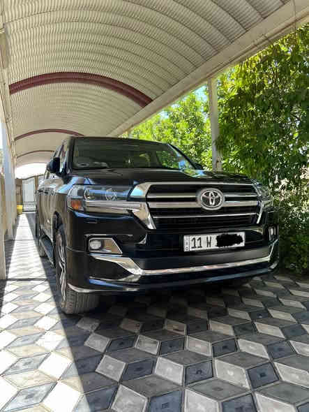 السلام عليكم
الاندكروز٢٠١٩ بريم اصلي 
مكفولة كفاله عامه 
الصبغ البارد والفتح 
السيارة استعمال شخصي 
المواصفات 
مري شفط 
اشاير لكزز
دشبول ليزري لكزز
دبل موس
تحكم استيرن جهتين
جنطه كهربائي شفط
تبريد ٣ قطع
ثلاجة 
رادار حساس امامي خلفي 
طفائة حريق
٥ بصمات
تشغيل عن بعد
رقم الهاتف
***********
