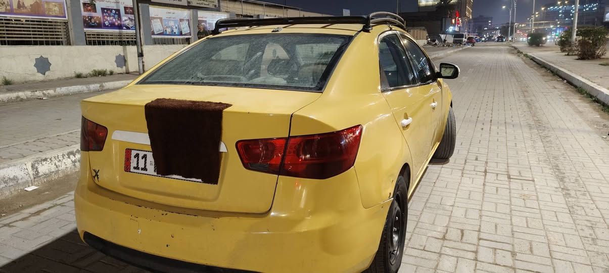 السلام عليكم كيا فورتي مديل 13 امريكي بغداد بسمي مصفره هيئة وغرامات هزه جديد سنويه تنتهي 31كير مكينه تبريد شغال بس بي الفان مطشر هواء سياره نضيفه مال شغل كشرها نضافته 70% سياره اني مبدلها دعاميه  بيها جامغ خلفي  وبيها جاملغ امامي 
مكاني بغداد المنصور  سعر 84
رقم ***********
