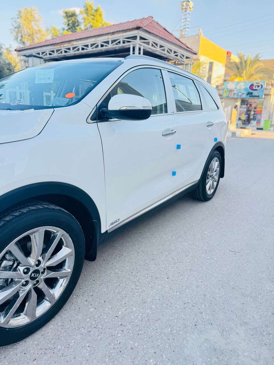 السلام عليكم ورحمة الله وبركاته 
كيا سورنتو 2016 سياره عل وضع شركه ستخدام شخصي حيل نضيفه فول موصفات ما عدا بنراما سايد بريك دكمه رادرات بصمه أبواب بصمه تشغيل أناره ترحيب سورنتو أشاره بمري  5 ويل كب 7 راكب 3 قطع تبريد 6 سلندر حساسات  امامي جانبي حاجب بوجكتوات زينون مرايات شفط بردات سلايت كشنات جلد قرميطي كشن حراري جنطه كهربائيه  سياره جاهزه مكينه كير حداديه تبريد عل وضع شركه  سياره مال جناي رقم ذي قار سنويه جديده تحويل مباشر  سياره مكفوله من الفتح والتبديل والضربه فقط طرف الباب بيه صبغ بصيط فقط  حته الدعاميات مكفولات شرط الفحص مكان سياره مركز الناصريه قرب مركز شرطه الفداء سعر 205  اتصال *********** ناصرية, ذي قار
