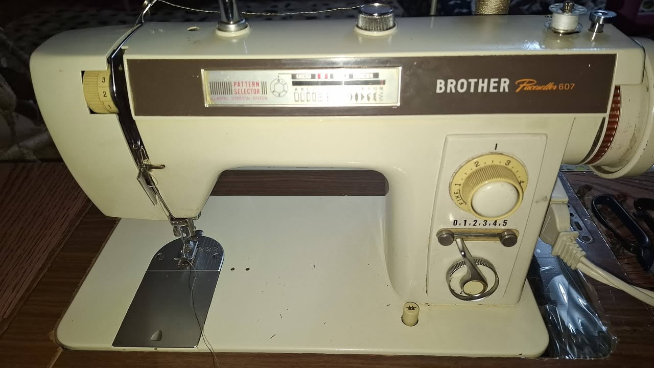 برذر باسستر مؤسسه اصليه السعر 180 نظيفه كل النقشات تشتغل .. ماطور و دواسه اصليات ميز وجنطه وياها


**إذا كنت صاحب هذا الإعلان وتريد حذفه لأي سبب، رجاءا أرسل رسالة إلى الدعم الفني**