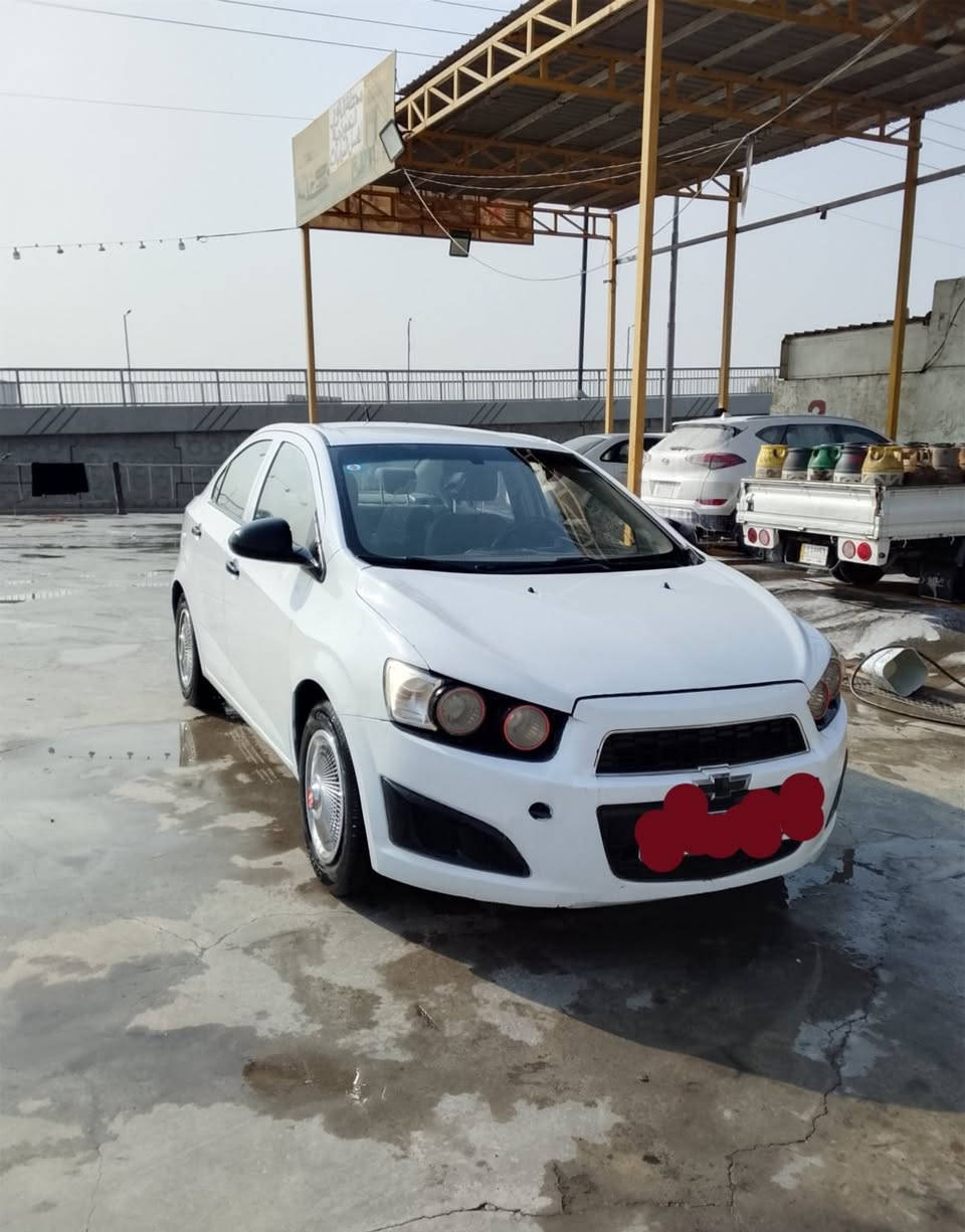 السلام عليكم شوفرليت سونك خليجي رقم دولي سنويه وهزه جديد السياره جديده احلئ من الصور كير ومكينة كورلا.. بسمي   اوتماتيك السياره تقفيل مركزي بصمه جنطه.. الشراي يتصل ***********
