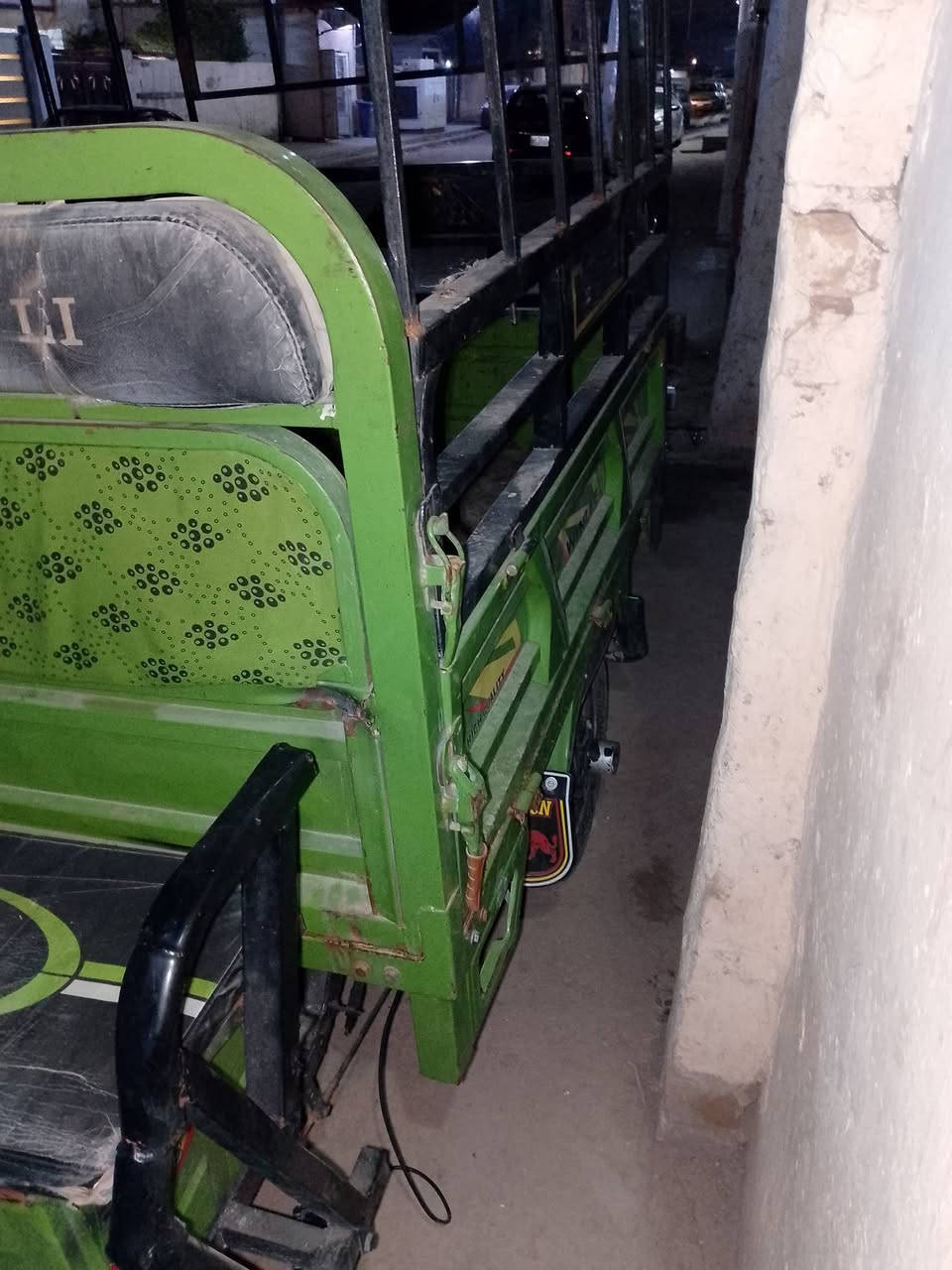 السلام عليكم ستوته لبيع كامله مديل 2021جديده 10بطاريات السعر 850الرقم ***********
