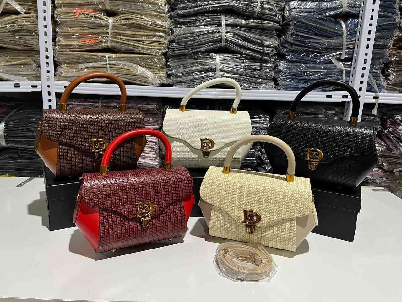 متوفر جملة فقط


**إذا كنت صاحب هذا الإعلان وتريد حذفه لأي سبب، رجاءا أرسل رسالة إلى الدعم الفني**