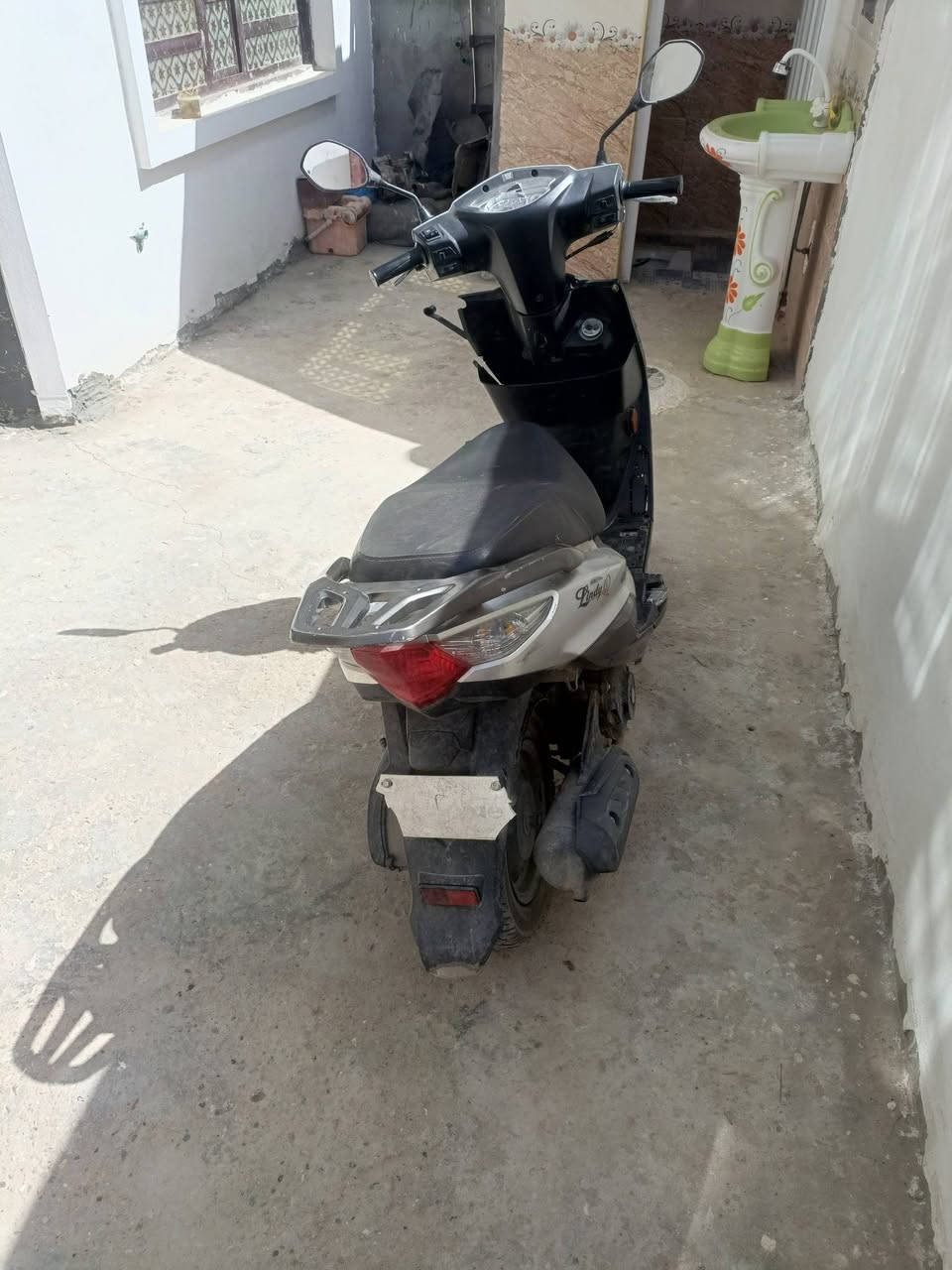 دراجه هاوجي للبيع مكاني الفلوجه
السعر 700قفل الشراي يتصل ماتشتري لا تعبني دراجه بلاديه 
رقم التلفون ***********واتساب وخط
