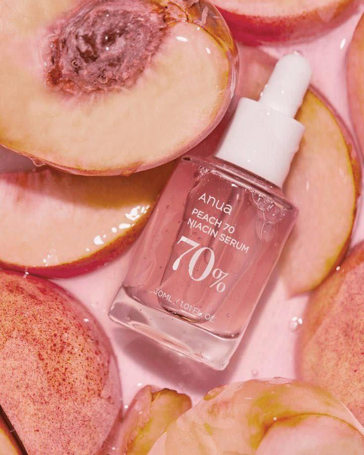 PEACH 70 NICACIN SERUM 🍑
سيروم الخوخ الكوري 🇰🇷🇰🇷🍑🍑 نياسين 70%

من افضل البراندات الكورية سيروم الاشراقة من انوا
يتكون السيروم من 70% من فاكهة الخوخ بنسبه 5% من النياسيناميد ويحتوي علي فيتامين B12 اللي يتميز باللون الوردي الاصلي لتوحيد اللون والنضاره ويحتوي أيضاً على ثلاثة أنواع من الهيالورنيك اسد وعلى الخميرة الوردية اللي تعتبر مرطب قوي.
يجمع بين قوي تفتيح ألفا اربويتن والنيسانميد لتقليل التصبغ وتوازن إفراز الدهون 

  🍑 السيروم المناسب لكل أنواع البشرة. 
المكونات الرئيسية:  
✨ مستخلص فاكهة الخوخ (70%)  التي تساعد على تحسين لون البشرة 
✨ نياسيناميد 5% - يعمل على تفتيح البشرة
✨ مركب زبادي الخوخ الذي يحتوي على مستخلص زهرة الخوخ والبيتين ساليسيلات لتنقية المسام
✨ فيتامين ب12 وأحماض الهيالورونيك الذي يرطب ويغذي البشرة
- لا يحتوي على عطور أو ألوان 💢
- له رائحة جميلة من خلاصة الخوخ 🍑

-طريقة الاستخدام ❕
ضع على راحت اليد من 2-3 قطرات تم قم بتطبيقها على الوجه و الرقبة بطريقة الطبطبة 
مع تجنب منطقة حول العين 
#الاصلي المنشأ كوريا 🇰🇷💯
السعر 12فقط
🚘يوجد خدمة توصيل لجميع محافظات العراق ٤ الاف🚘


**إذا كنت صاحب هذا الإعلان وتريد حذفه لأي سبب، رجاءا أرسل رسالة إلى الدعم الفني**