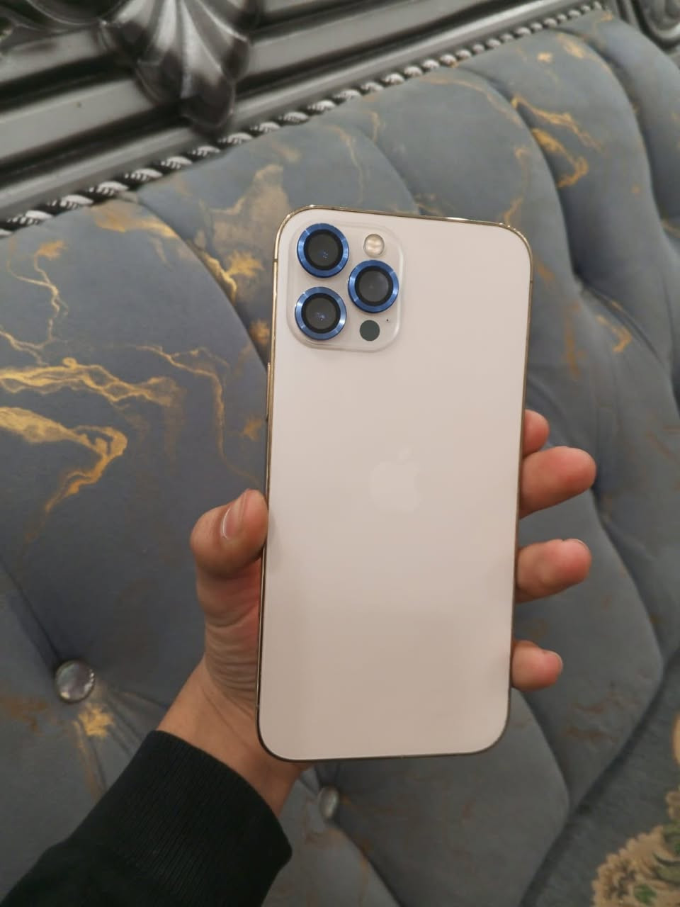 السلام عليكم ورحمة وبركاته أيفون12 برو ماكس تلفون نضيف مبدل شاشه وكاله 3خيارات السعر 380 وبي مجال رقم الهاتف *********** متواجد واتساب
