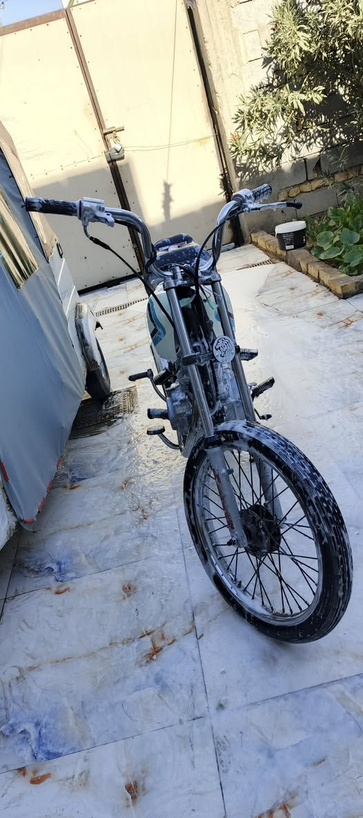 سلام عليكم دراجه نامه ادوات مكينه خرسه ما مفتوحه مكفوله من البوكه دراجه غراض كله جديد كشن تفصال تانكي جديد شوته يعني غراضه كله جدد سعر 450 مجال حك جيه بكاني بصره كرمه تواصل ***********
