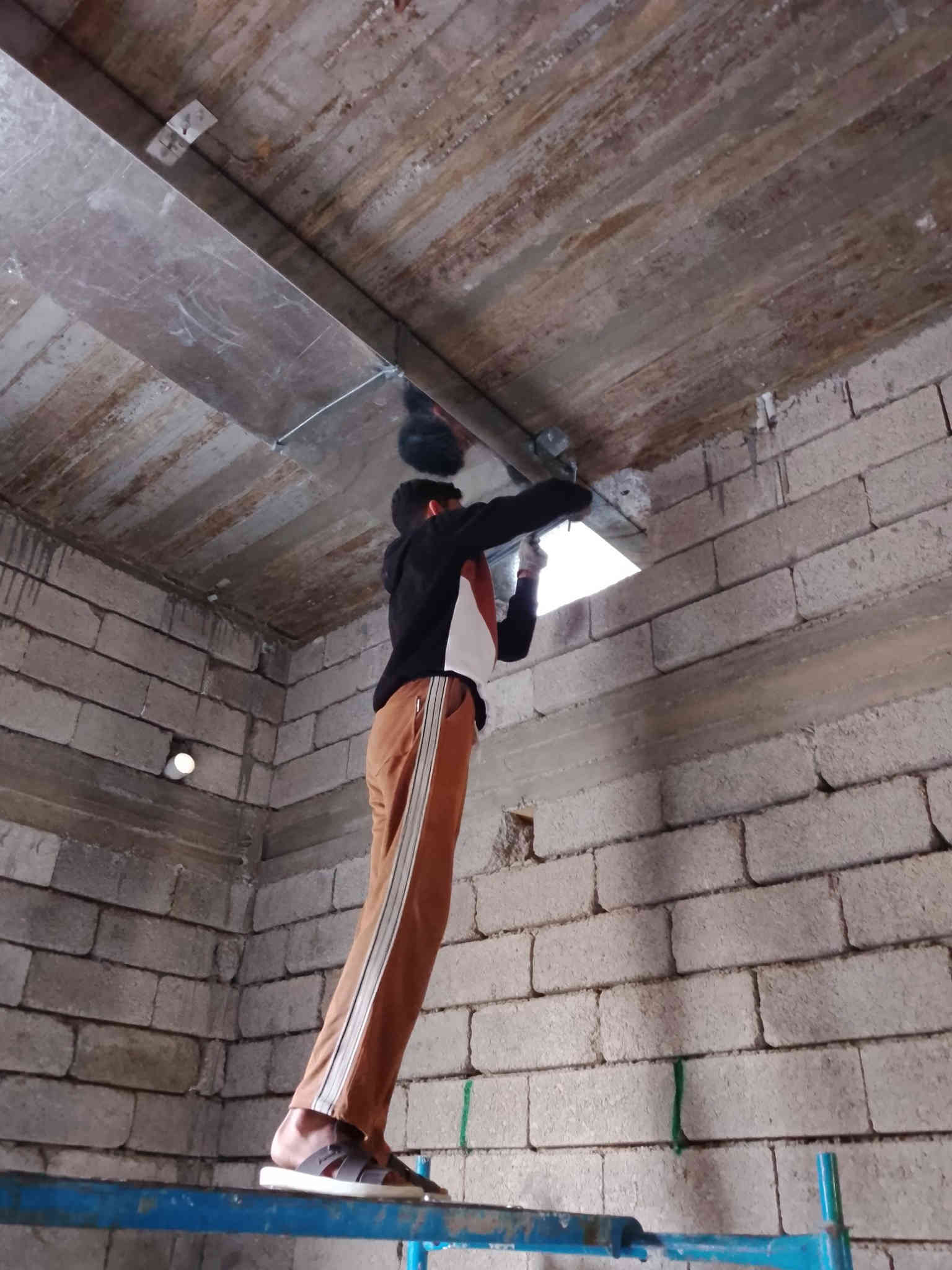 السلام عليكم يوجد كادر فصال وشد دكتات تبريد مركزي الاستفسار اتصل ***********
