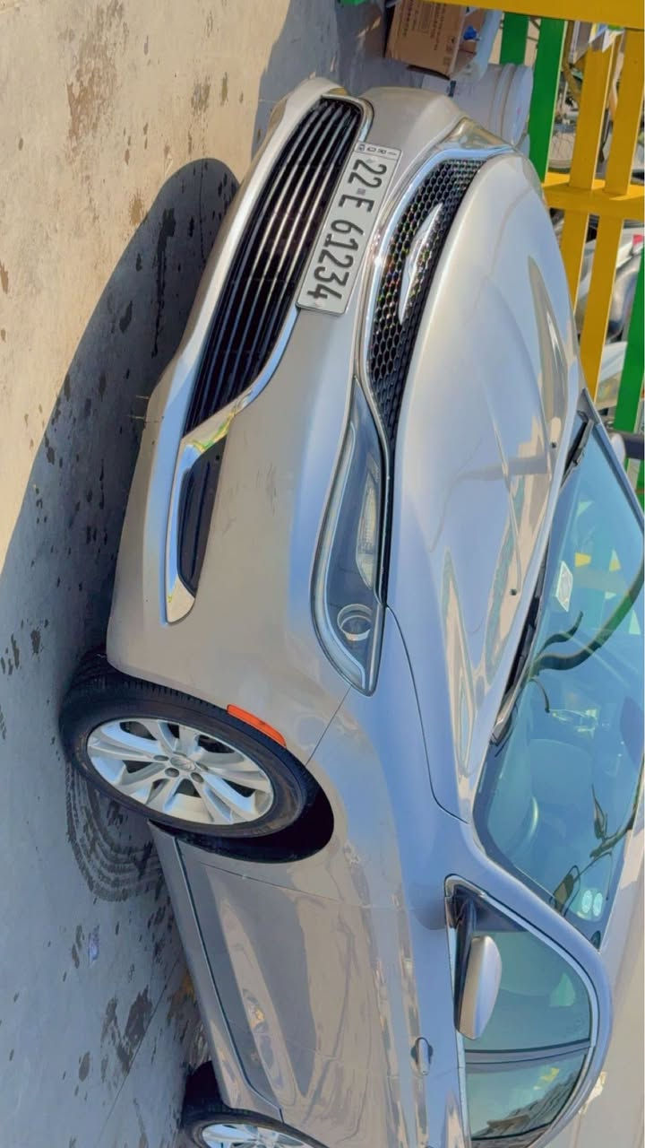 كلايسلر C200  موديل 2016وارد امريكي حادث جاملغ ايسر وباب السائق وهنا صار بيهه طخة جاملغ ايمن ع البارد بجم كبس ايرباك بردت فقط مكينه 4  كير ماوس 9 نمر كشن السائق كهرباء شاشه لمس السعر 107 رقم اربيل جديد وهذا رقمي ***********
