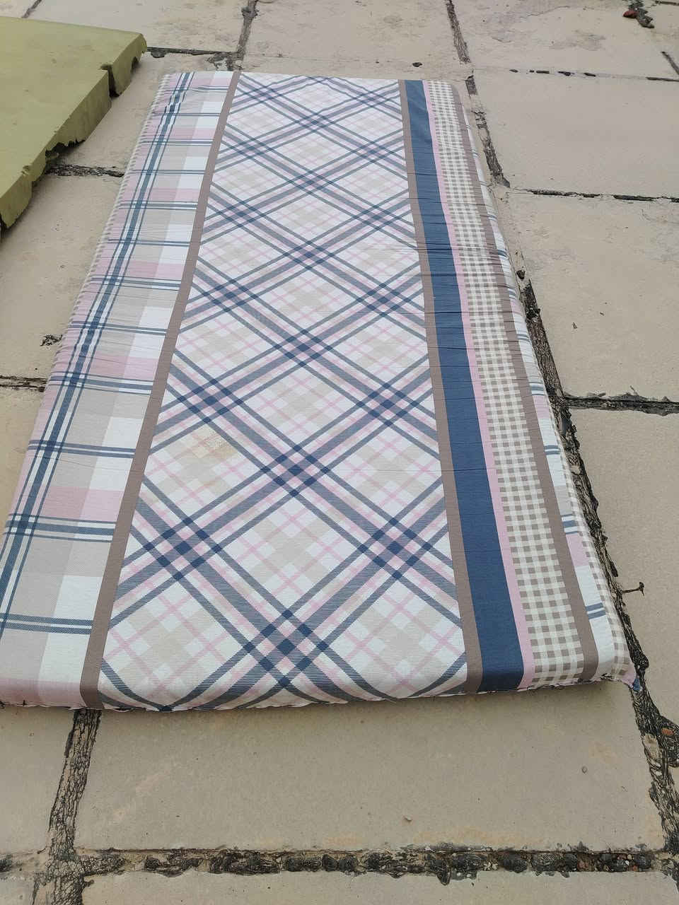 للبيع


**إذا كنت صاحب هذا الإعلان وتريد حذفه لأي سبب، رجاءا أرسل رسالة إلى الدعم الفني**