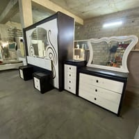 غرفة نوم • للبيع