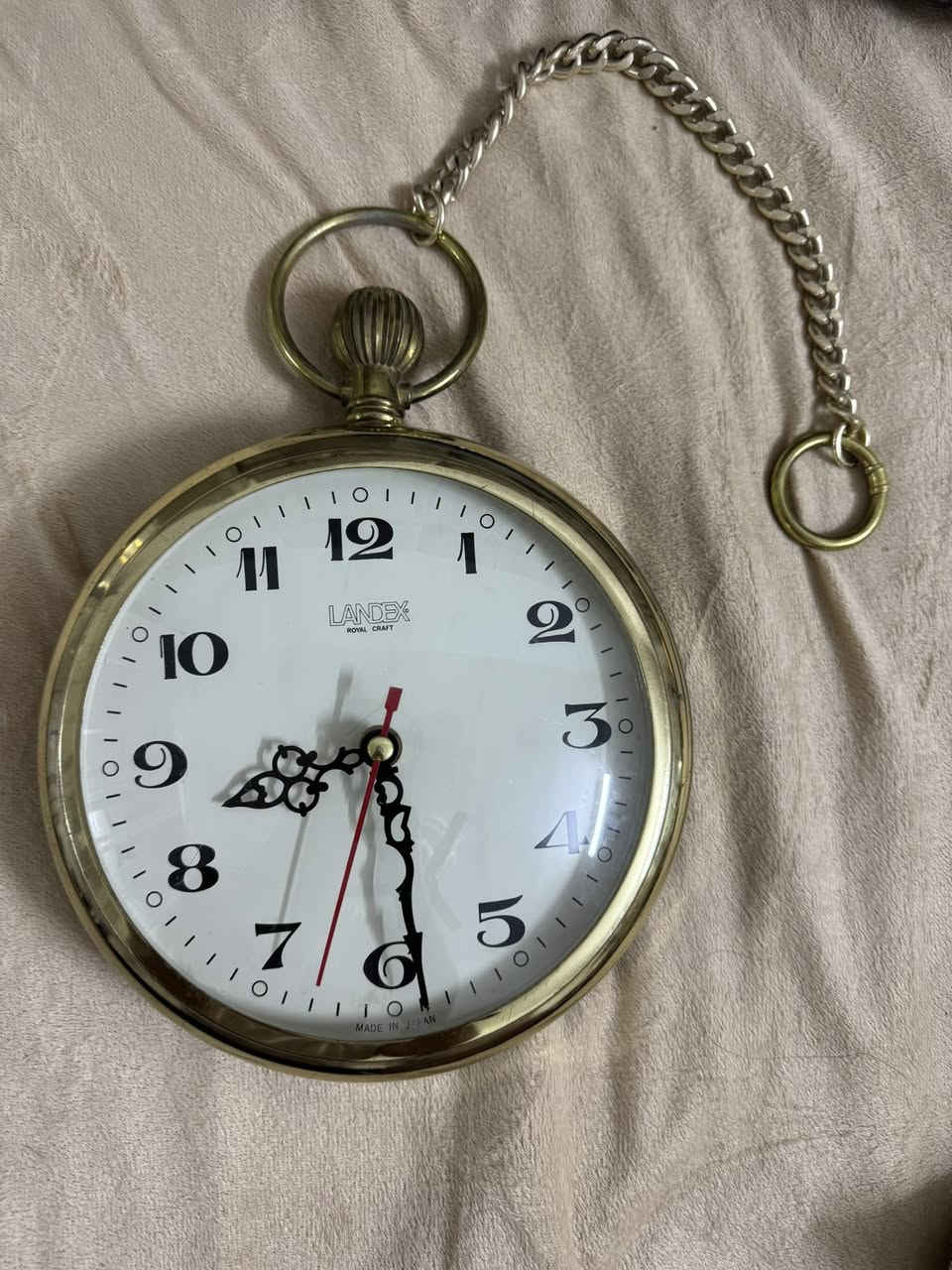 هاي مامطروقة 😂
ساعة جيب جداري انتيكه حلوة صنع ياباني  LANDEX حركة سوبر كوارتز  
قطر مايعادل 17cm
78 الف  اول تم
شامل التوصيل


**إذا كنت صاحب هذا الإعلان وتريد حذفه لأي سبب، رجاءا أرسل رسالة إلى الدعم الفني**