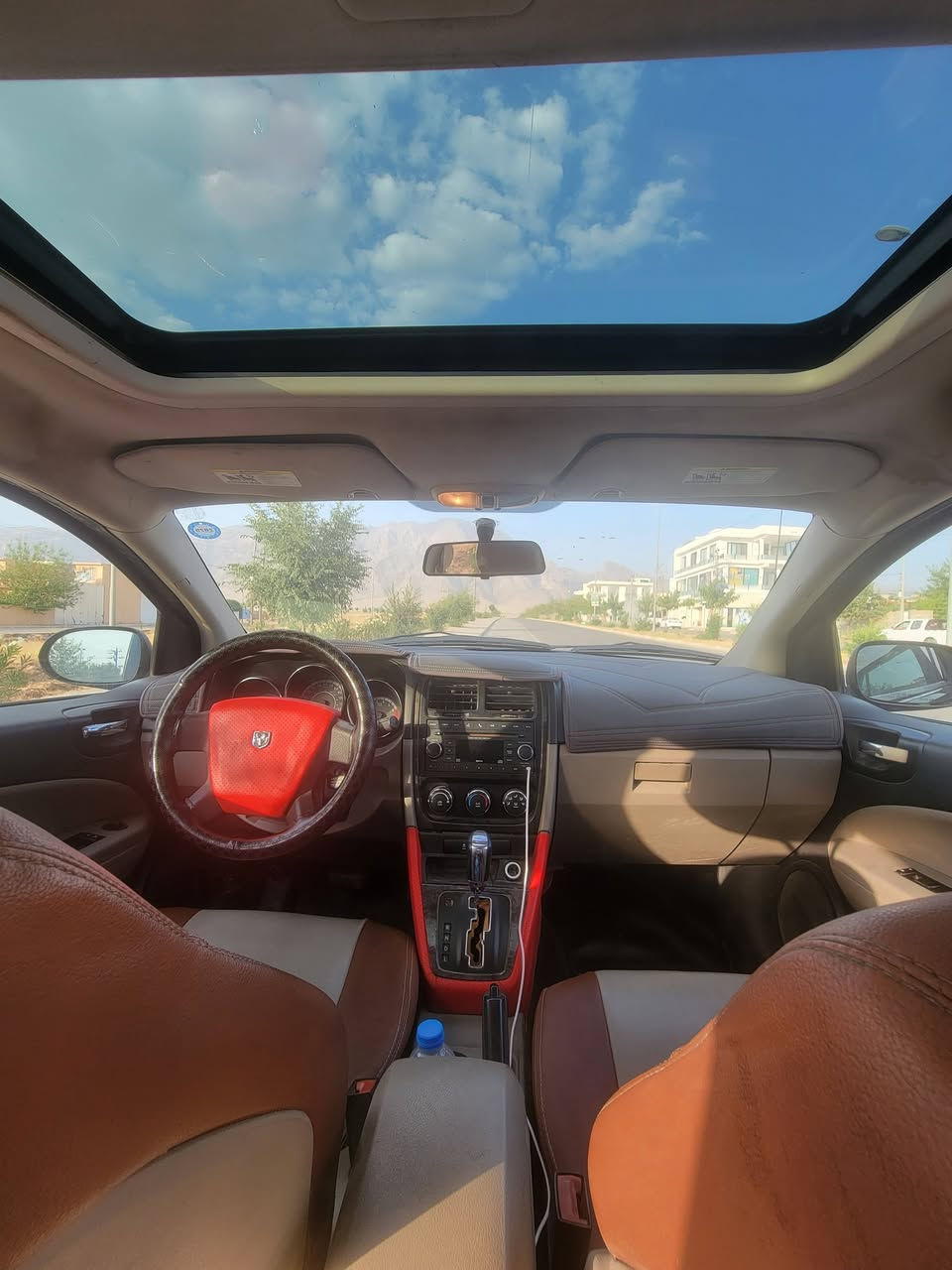 دۆج کالیبەر مۆدێل 2011 بۆ فرۆشتن.
 نیلی
ڕەسمی سۆنەر دانراوە
 چوار جام کارەبا کوشن سایەق کارەبا سڵایت تراکشن کۆنتڕۆڵ تحدید سرعە 
سەلاجەAbs
ئاوێنە کارەبا قفڵ مەرکەزی
گێڕ و مەکینەو غرامە بە شەرت
چوار بستن مەکینە 20
چوار تایەیی لۆکە
 زۆر پاکە ماڵی دۆستە سەنەوی و هەززەی 
تازەیە بە ناوی خۆمانە تا 2029.
ژ.ت ***********ـ
شوێن// سلێمانی- پیرەمەگروون
