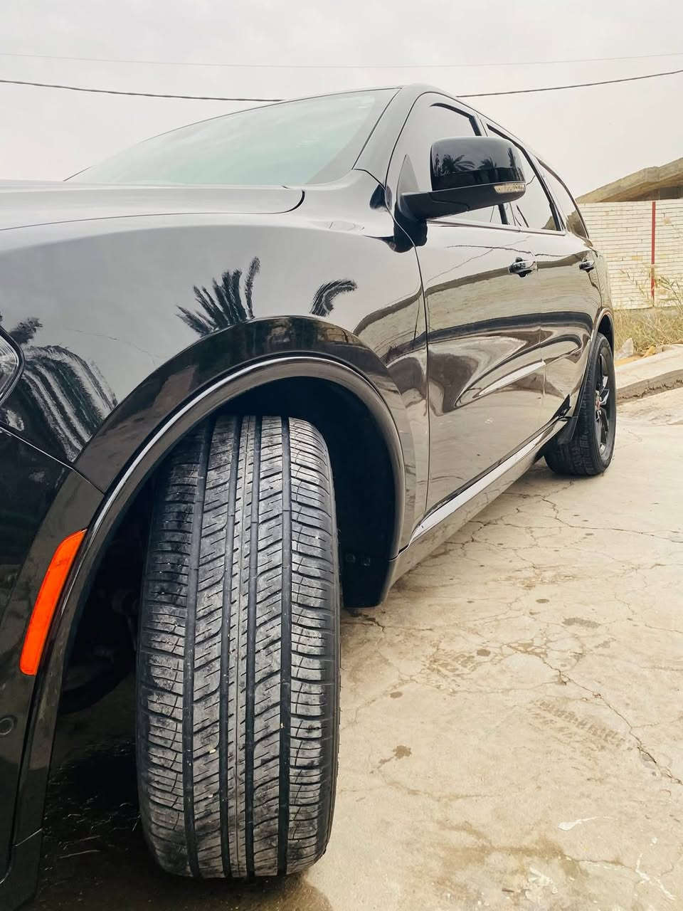 للبيع دورنكو موديل  2021 R/T
وارد امريكي  كلين تايتل  بدون قطره صبغ 
مكينه 5700 فور ويل
المواصفات  معروفه R/T
بصمة 
 فتحه 
تايرات جديده انتاج 2025
7راكب

تبريد ٣ قطع 
   
لدات امامي وخلفي 
حساسات امامي وخلفي  
تحكم ستيرن جهتين 
كشنات كهرباء
زينون عالي وناصي بلاد 
ويل 20
 جنطه كهرباء 
تشغيل عن بعد 
جي بي اس
كشنات حضن وخزن 
تدفئة وتبريد وستيرن
وبعد هواي مواصفات   
رقم  دهوك الدولي تحويل مباشر 
بيه كتاب تضليل  
مكان السياره بابل
السعر 333وبيه مجال للطيبين 
***********
