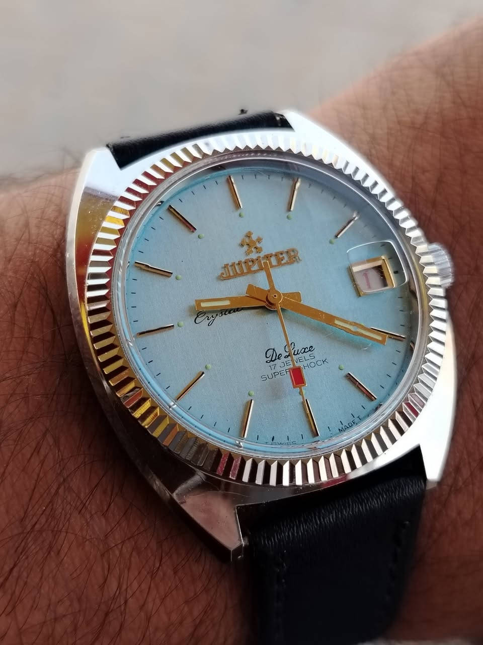 ساعة جوبيتر  JUPITER 
سويسري اصلي انتاج السبعينيات 
نصب تكويك  شهري 
ماكنه ٩٦ / ١٧ حجر  القطر ٣٨ 
السعر 80 الف


**إذا كنت صاحب هذا الإعلان وتريد حذفه لأي سبب، رجاءا أرسل رسالة إلى الدعم الفني**
