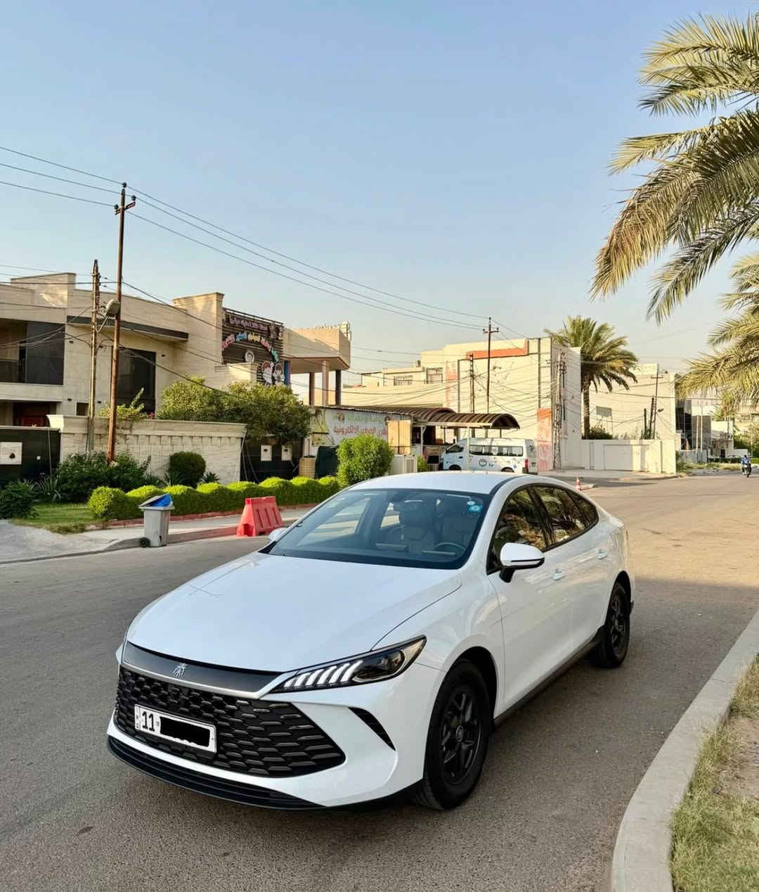 السلام عليكم
للبيع byd گن بلاس 2025 زيرووووو
سياره جديده بعدها بلزكات الشركه
ماشيه 2000 الفين الگلي 
كفاله عامه  رقم بغداد داخل زيتوني 
غراضها كامله گلهن ممستخدمات شاحنه فوم
بمواصفات كن بلاص معروفه تحويل  مباشر 
مكاني بغداد حي المواصلات اي ستفسار على هاذا الرقم ***********
