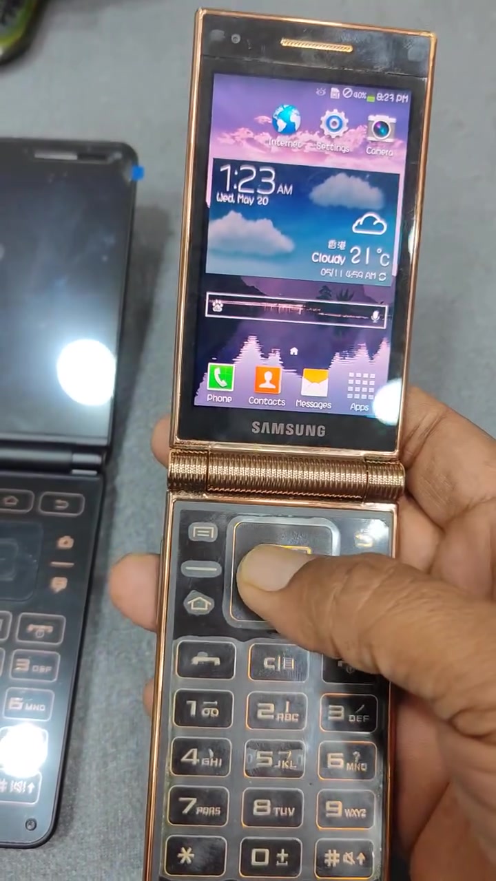 موبايلات دفتري عدد 2 سعر القطعه 20 الف


**إذا كنت صاحب هذا الإعلان وتريد حذفه لأي سبب، رجاءا أرسل رسالة إلى الدعم الفني**