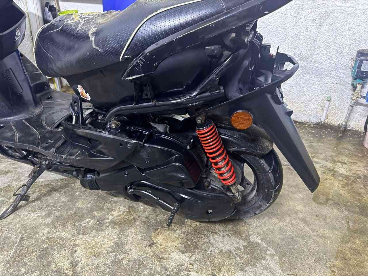 سلام عليكم دراجه سكنس فحل كابريتر. شلعه معدل حلو مكينه بلاديه ما مفتوحه  سلف هندر نكره بكل وقت
كفراتها موجود تريدها هيه وكفراتها بسعر وتريدها ابوحدها ابسعر كهربائيات كله شغال قفل جنطه قفل ستيرن شغال ريادها اب ٤٧٥ مكاني بغداد بلوثبه  رقمي *********** متواجد مازنجر واتساب وشكرا من الادمن واسف علاطاله
