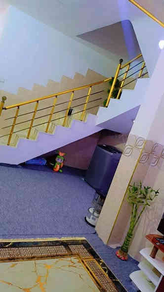 بيت للبيع مالتي بدون دلاليه يعني مساحة 50متر طابقين كونكريت مسلح طابو سند 25 بناء حديث غرفتين وصاله وستقبال ومطبخ حمامات2 ومنور مع الاثاث شارع بغداد حي العباس عامود12 ع الحولي قرب مولدة صدام كيلو ونص عن الامام 3دقائق عن الامام السعر 88مع الاثاث رقم الهاتف ***********
