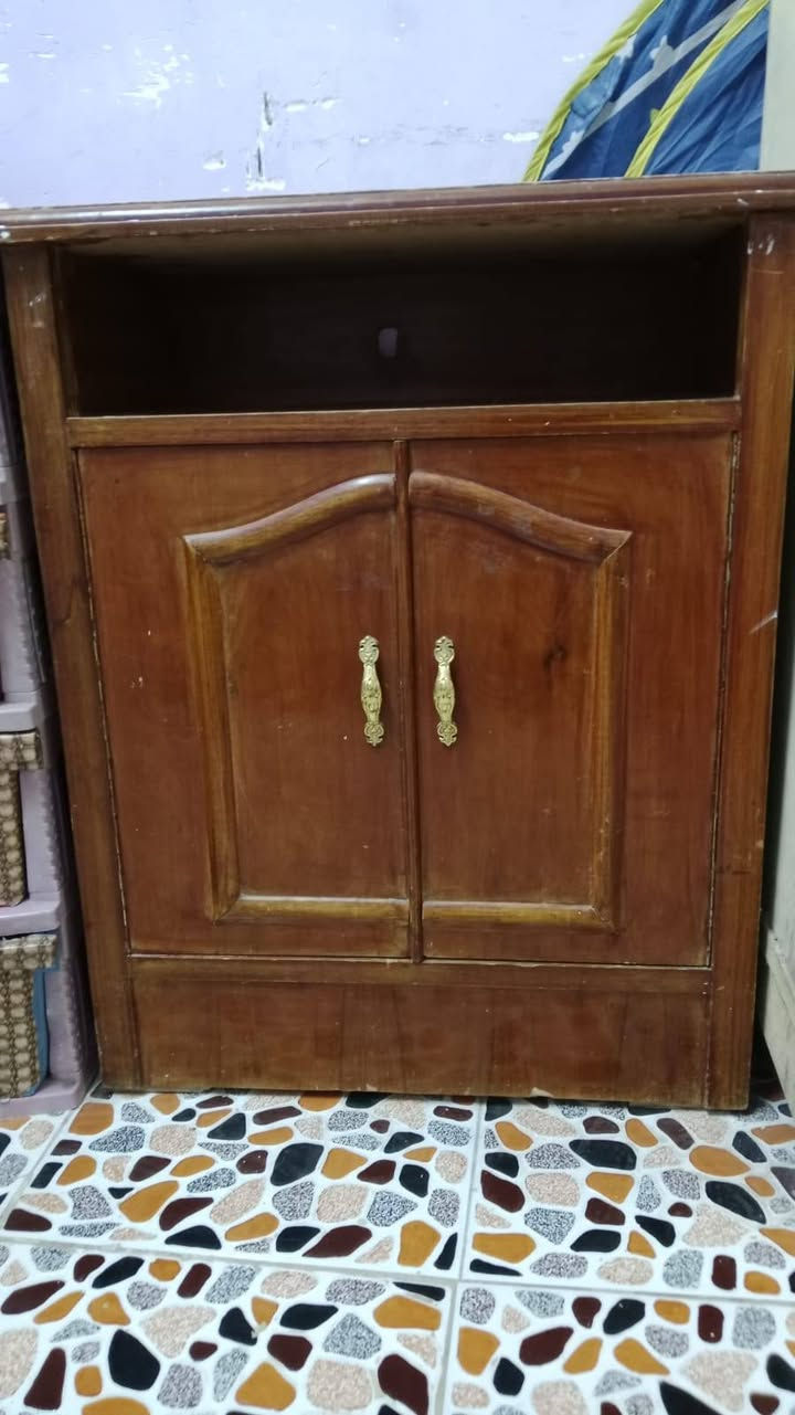 الثريات الوحده ع٥
والكومدي  ب٢٥
الكبان ب١٥
الغلايه ب٥  المكان ام قصر


**إذا كنت صاحب هذا الإعلان وتريد حذفه لأي سبب، رجاءا أرسل رسالة إلى الدعم الفني**