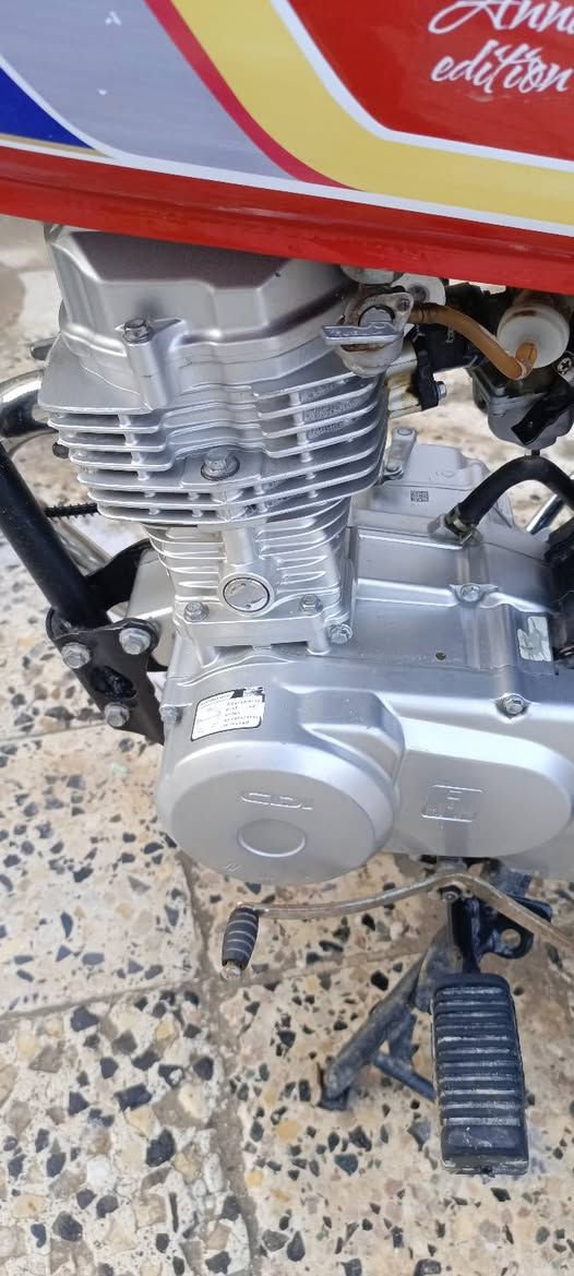 السلام عليكم دراجه نامه 2024على حطت الوكيل برغي مامبدل بيه الدراجه مامتعوبه المكينه مامفتوحه ب 600وبيه مجال حك الجيه مكان سوق الشيوخ 
***********
