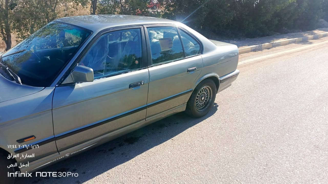 السلام عليكم بي ام 525 سياره مكفوله كير مكينه شرط حداديه جديده اكسن  3 شاشات وكامره خلفيه وكامره اماميه سياره جديده  لايت زنون مضخم صوت
تبريد امامي خلفي سياره جاهزه من كلشي مكان سياره ميسان 
سعر 57 وبيه مجال بصيط  ***********
