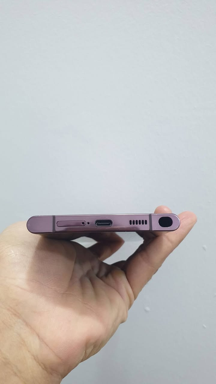 جهاز سامسونك S22 الترا لون مميز النسخة اليابانية يدعم لغة عربية ذاكرة 256 النظافة 99% بدون ملحقات السعر 600 قفل جهاز اخو الجديد
للاستفسار ***********
