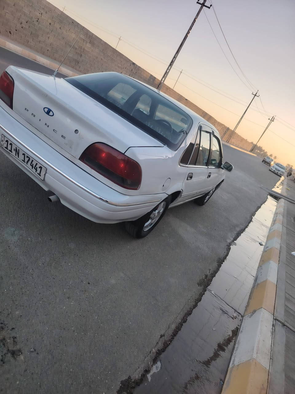 السلام ورحمة من رخص ادمن دايو برنس موديل 1996 رقم بغداد انكليزي محرك مكفول كير مكفول صبغ حزام السعر 37  وبيه مجال العنوان الأنبار فلوجه رقم الهاتف ***********و ***********
