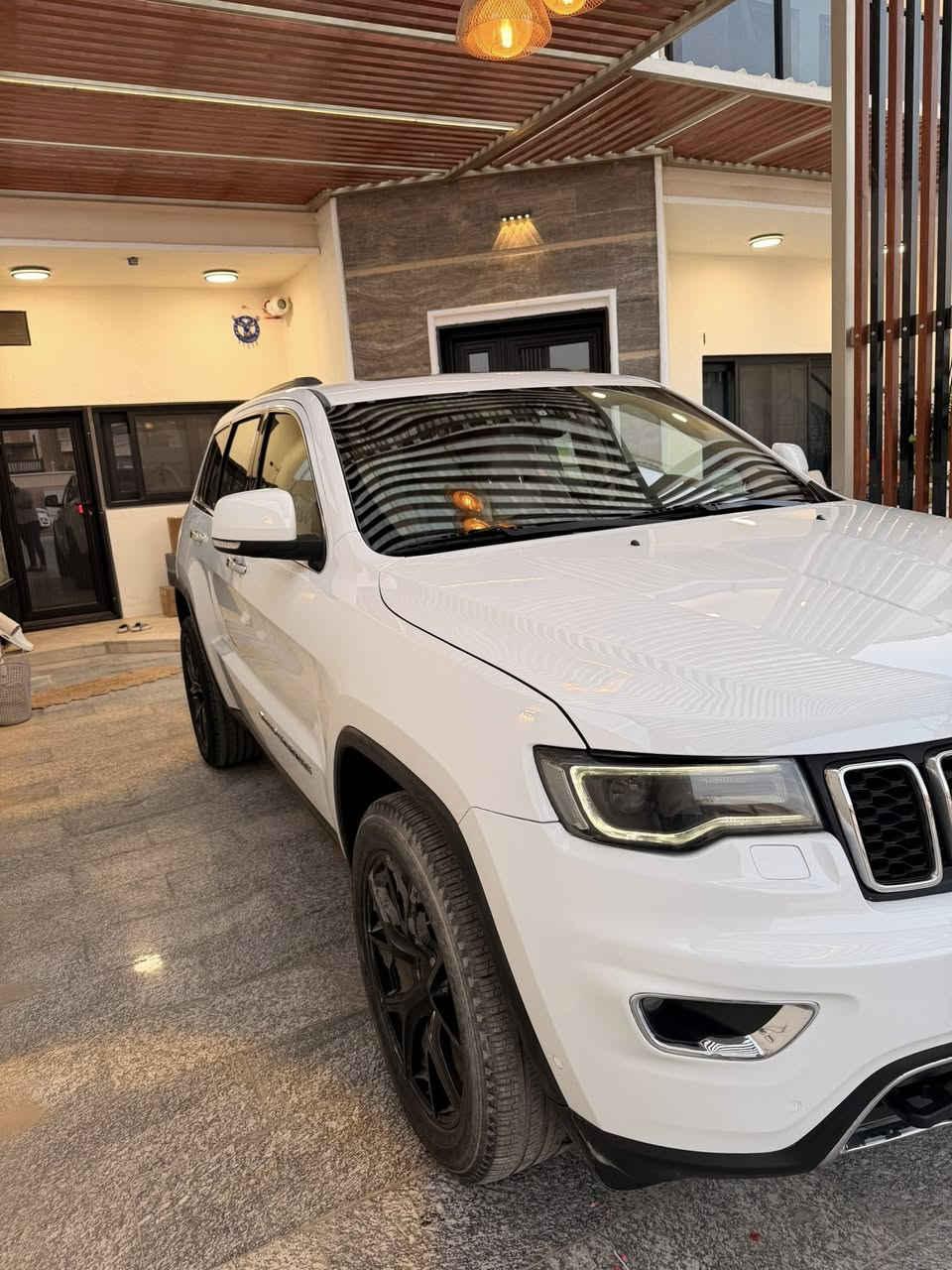 جيب 2018
لمتد فول خليجية كفالة عامة
رقم اربيل وكالة او تحويل
جنطه كهرباء
حساسات خلفيه توقف ذاتي
اشاير بالمري
بصمه
شاشه كبيره
دفع رباعي 4*4
كشنات جلد
حساس خلفي امامي 
بانوراما 
فول تحكم ستيرن
مثبت سرعه
لايت زنون
كشن  حار بارد 
كامره خلفيه
ماشيه100 الف كيلو
مكان السيارة البصرة مجمع الامل
السعر 265 وبيها مجال
رقم الهاتف للتواصل ***********
