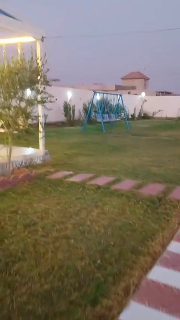 سلام عليكم، خواني. مزرعة، الموشراي إلا يتصل. مالي خلك بالزعاطيط. مزرعة البيع قريبة ع شارع عام، تبعد 4 دقايق عن الشارع العام. منطيك مزرعة سياج بلوك، بيها مسبح، بيها بيت استراحة، بيت مسبح، بيها مناقل مال شي. مزرعة كاملة، وإيرادها بالشهر 8 ملايين حسب الشغل، والرزق بيد الله
العنوان طريق بغداد ديالي قبل سيطرت الغالبيه 
ملاحضها بدل ما تشتري دوانمً ب راشدية سعرها 350وا250هاي كاملة 
الاستفسار ***********
