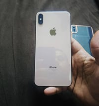 اكس ماكس ذاكرة عملاقه 512  ألون الأذهبي كله شغال الجهاز نضافه 100 فقط ...