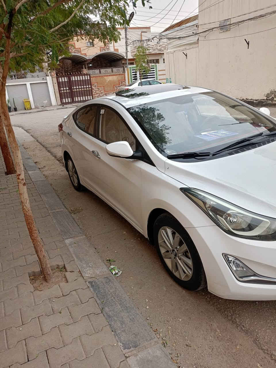 النترا 2015 كفاله عامه فول السياره جاهزه من كلشي السعر 127 وبيه مجال قليل ***********
