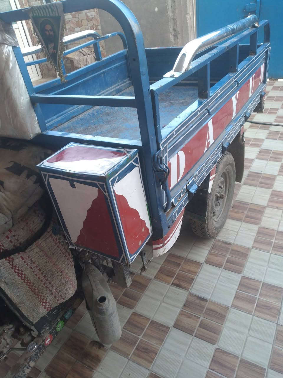 سلام عليكم ستوته للبيع موديل 2016 نوع دايون
السعر 1300 وبيها مجال 
المكان الحمزه الغربي 
رقم الهاتف ***********
