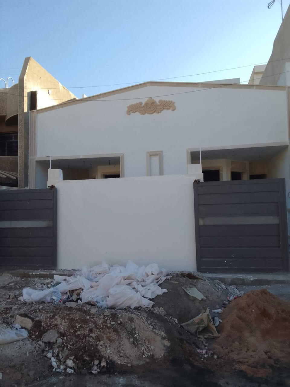 سلام عليكم كادر خلفات لبخ مصرى ببغداد متفرغ حاليا لتواصل صفحه أو واتس ***********
