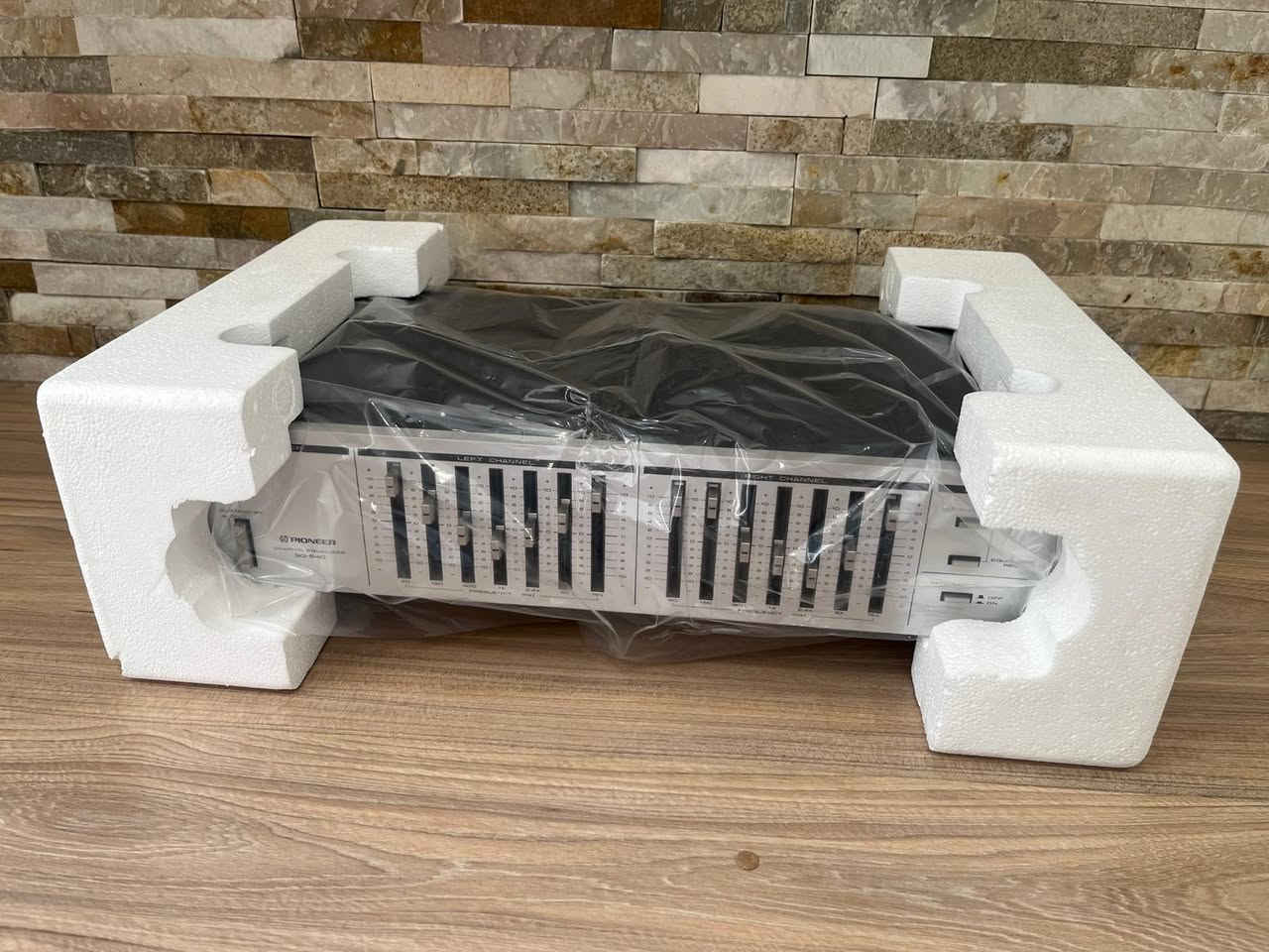 20/06/2026

PIONEER EQUALIZER SG-540 NEW


**إذا كنت صاحب هذا الإعلان وتريد حذفه لأي سبب، رجاءا أرسل رسالة إلى الدعم الفني**
