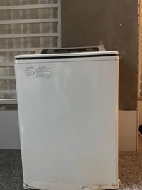 غسالة • مع قطعة غيار • عكار