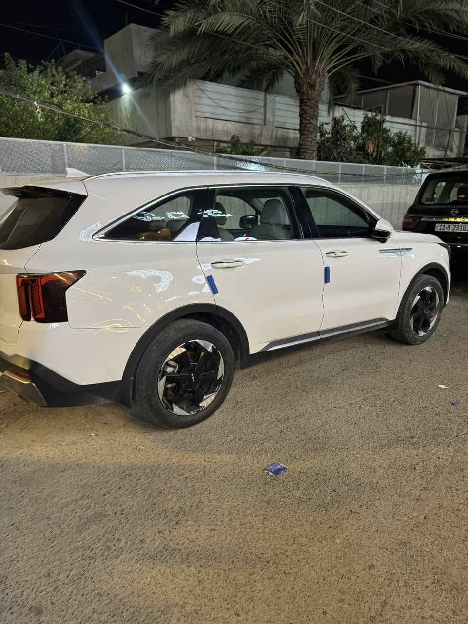 السلام عليكم اخوان سورنتو 2024
رقم واسط بسمي السيارة موجودة بغداد 
السيارة بنوراما 6سلندر ماشية 42 قابله للزيادة مدوشمة السيارة جلد بيهة بارد كد شبر وملاحضات بصيطة السعر 310 وبيه مجال *********** ويل 19  كراسي كهرباء بردات  
شرط التحويل الرقم مشروع وطني يعني بغداد اي دائرة تحب احوله مع الختام رمضان مبارك للجميع
