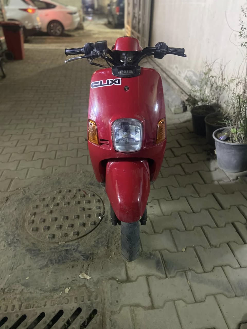 سلام عليكم دراجه ماكس بوليس، الدراجه نضيفه نوزل نكره سلف جميع كهربايتها شغاله   برغي ما مفتوح بيها الدراجه جديده اورقها موجوده صار شهرين من اخذتها, الدراجه مال ربه كفاله عامه السعر 950 وبيها مجال للتواصل***********
